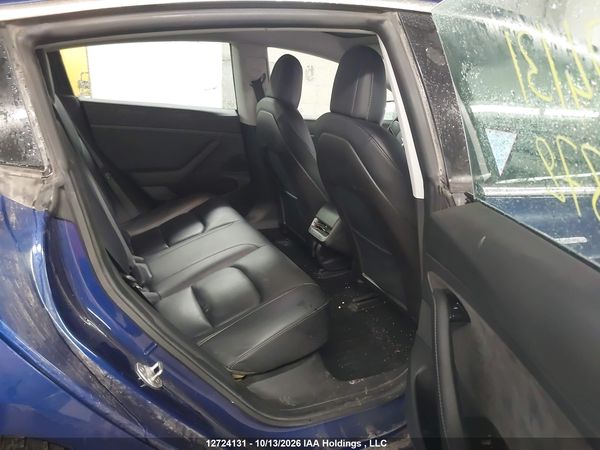 2020 TESLA MODEL 3 — I8