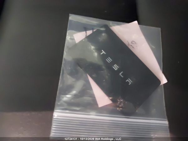 2020 TESLA MODEL 3 — I11