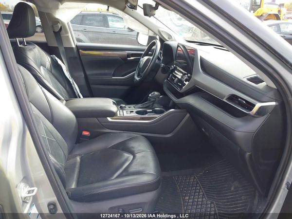 2021 TOYOTA HIGHLANDER PLATINUM — I5