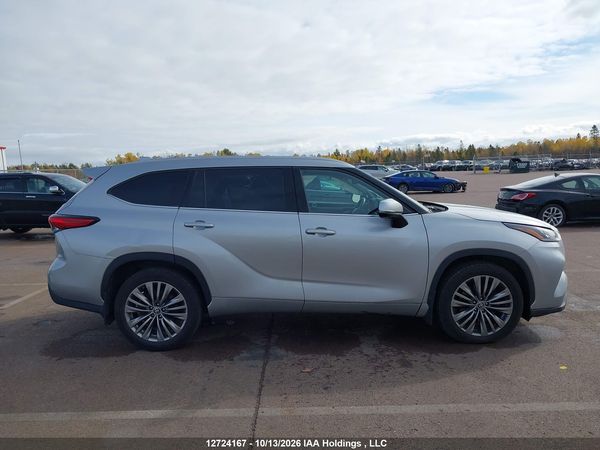 2021 TOYOTA HIGHLANDER PLATINUM — I13