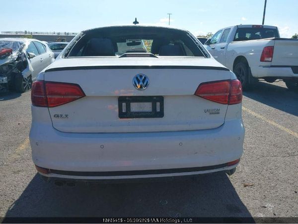 2017 VOLKSWAGEN JETTA GLI AUTOBAHN — I17