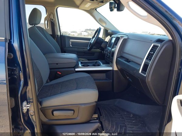 2019 RAM 1500 CLASSIC SLT — I5