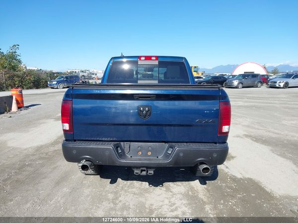 2019 RAM 1500 CLASSIC SLT — I16