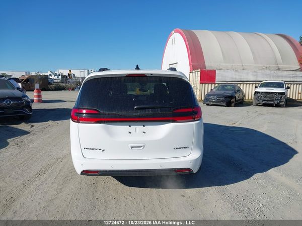 2025 CHRYSLER PACIFICA LIMITED — I17