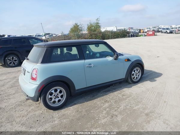 2012 MINI COOPER — I4