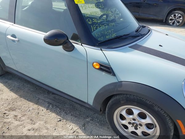 2012 MINI COOPER — I6
