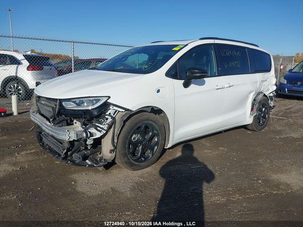2024 CHRYSLER PACIFICA HYBRID SELECT — I2