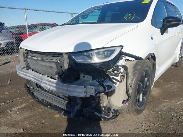 2024 CHRYSLER PACIFICA HYBRID SELECT — I21