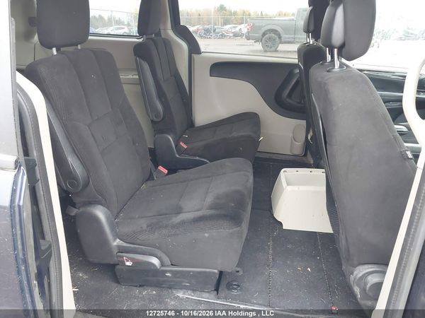 2013 DODGE GRAND CARAVAN SE — I8