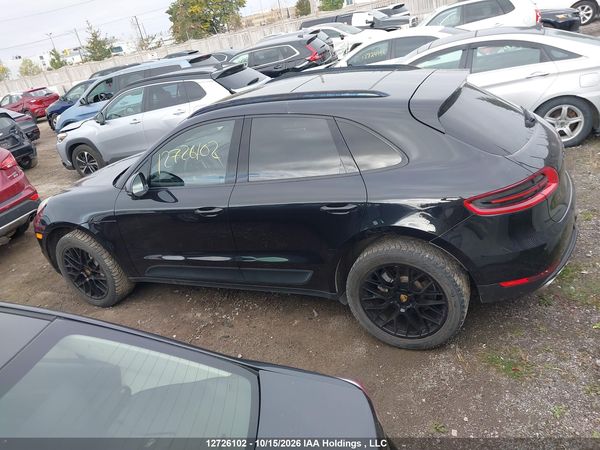 2015 PORSCHE MACAN S — I14