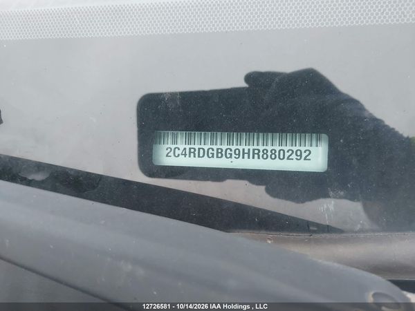 2017 DODGE GRAND CARAVAN SE — I19