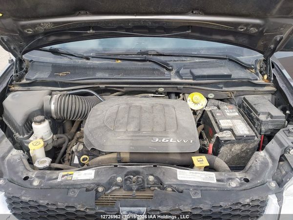 2016 DODGE GRAND CARAVAN SE — I10