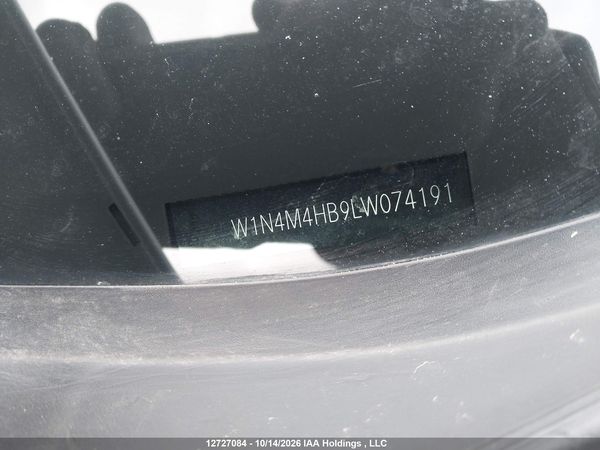 2020 MERCEDES-BENZ GLB 250 4MATIC — I18