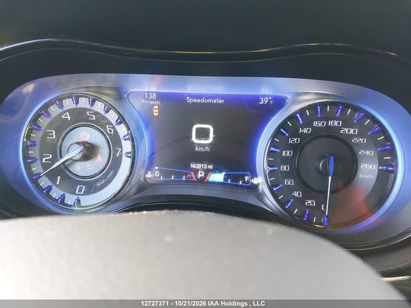 2017 CHRYSLER 300 S — I7