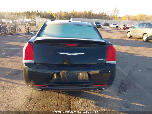 2017 CHRYSLER 300 S — I17