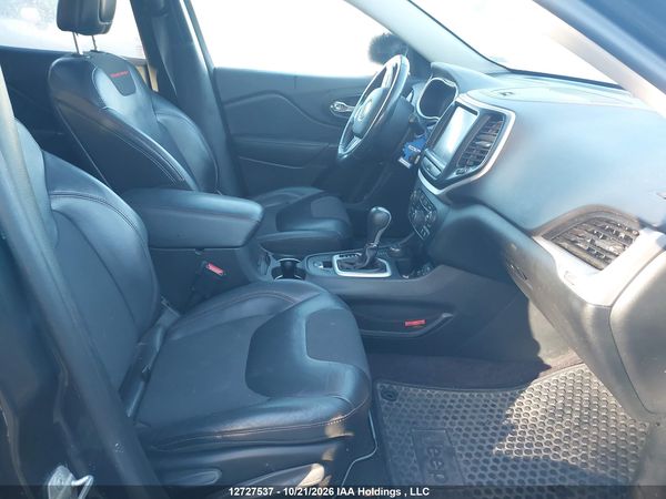 2016 JEEP CHEROKEE TRAILHAWK — I5