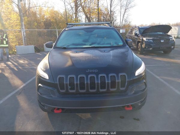 2016 JEEP CHEROKEE TRAILHAWK — I12