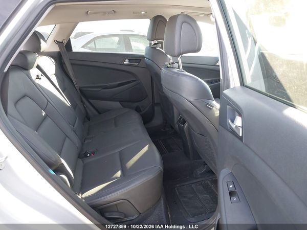 2018 HYUNDAI TUCSON SE 1.6T — I8