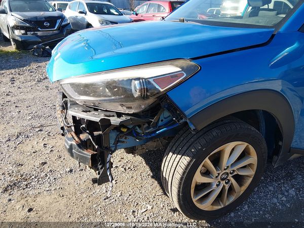 2017 HYUNDAI TUCSON PREMIUM — I20
