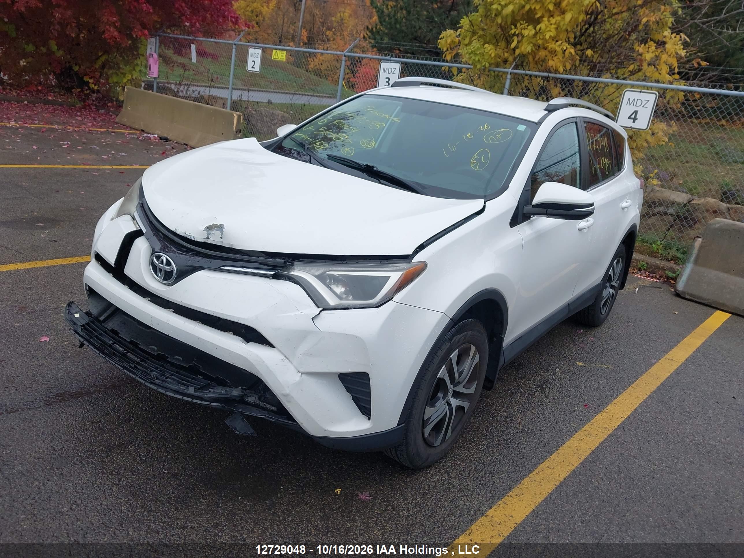 2016 TOYOTA RAV4 LE — I2