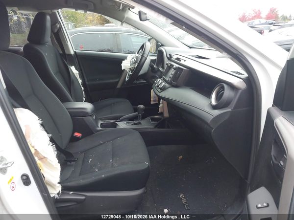 2016 TOYOTA RAV4 LE — I5