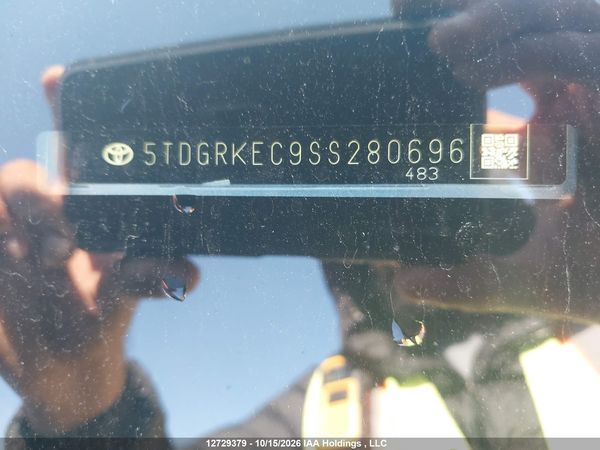 2025 TOYOTA SIENNA — I18