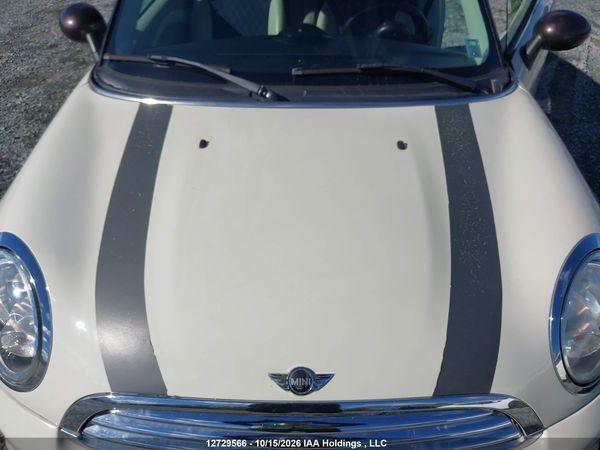 2013 MINI CLUBMAN COOPER — I10