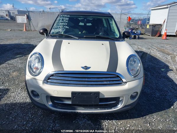 2013 MINI CLUBMAN COOPER — I13