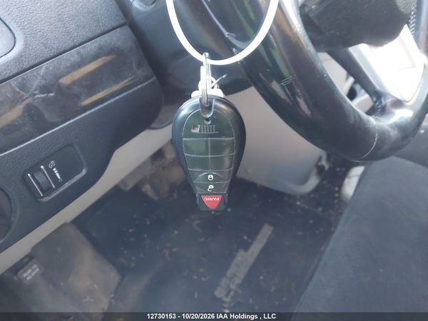 2012 DODGE GRAND CARAVAN SE/SXT — I11
