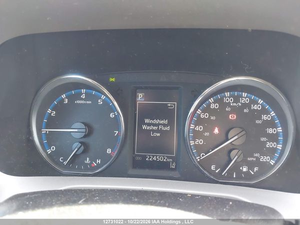 2017 TOYOTA RAV4 LE — I7