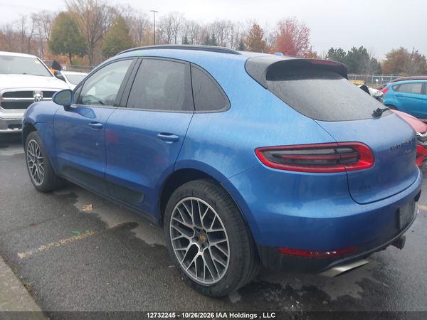 2018 PORSCHE MACAN SPORT EDITION — I3