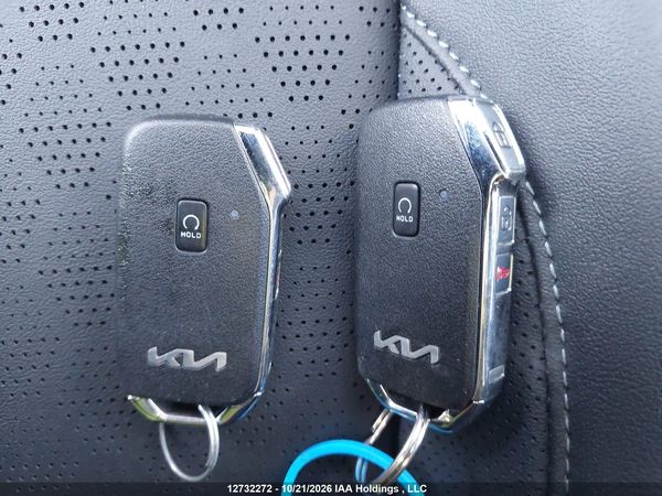 2022 KIA SELTOS S — I11
