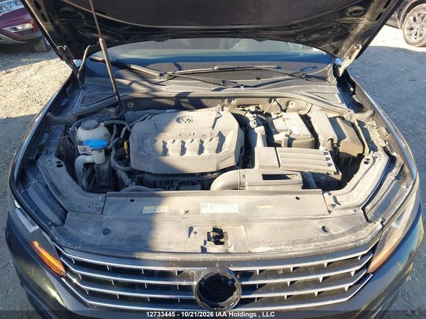 2018 VOLKSWAGEN PASSAT 2.0 TSI TRENDLINE+ — I10