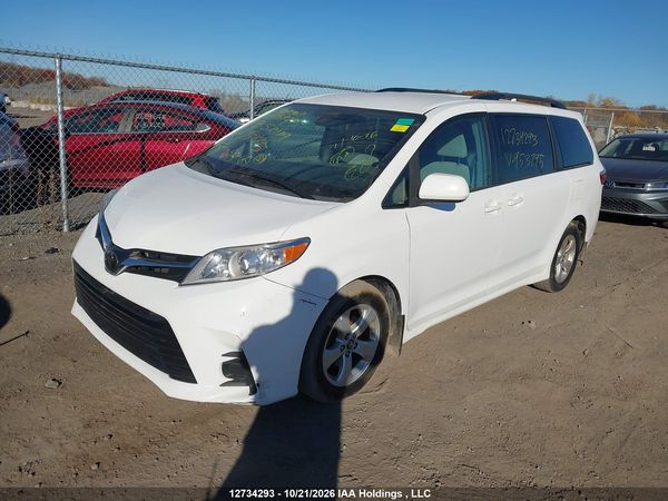 2018 TOYOTA SIENNA — I2