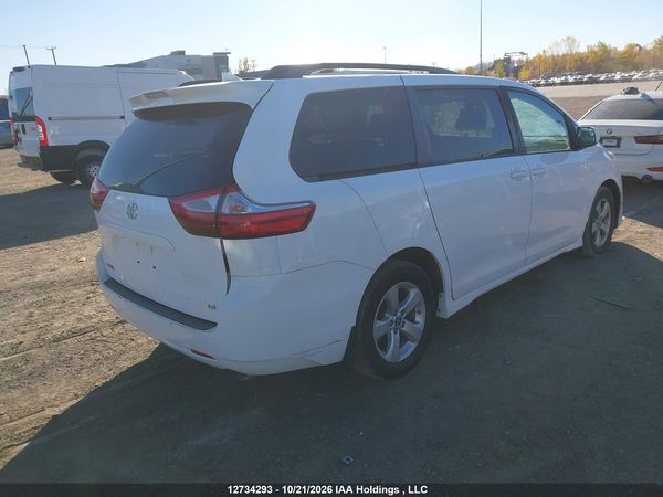 2018 TOYOTA SIENNA LE — I4
