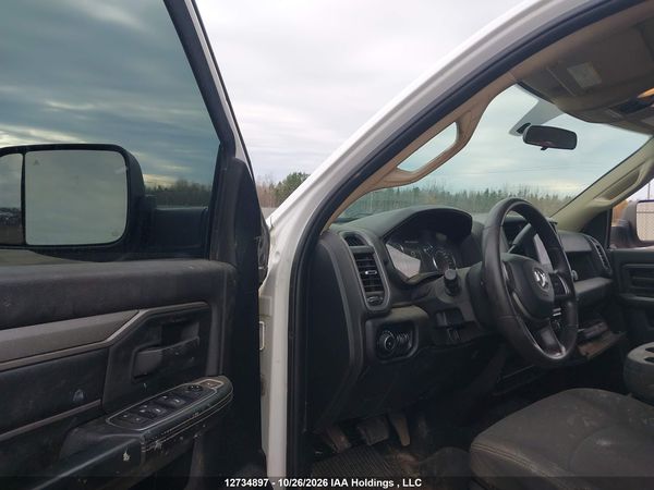 2020 RAM 3500 TRADESMAN — I18