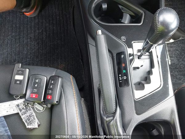 2017 TOYOTA RAV4 SE