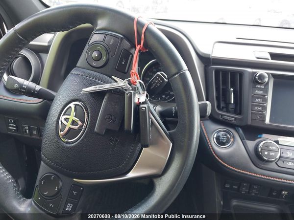 2017 TOYOTA RAV4 SE