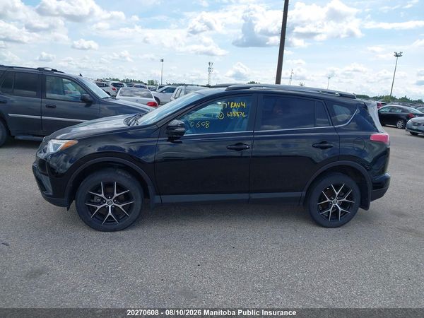 2017 TOYOTA RAV4 SE