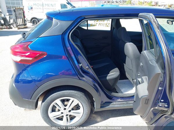 2019 NISSAN KICKS S