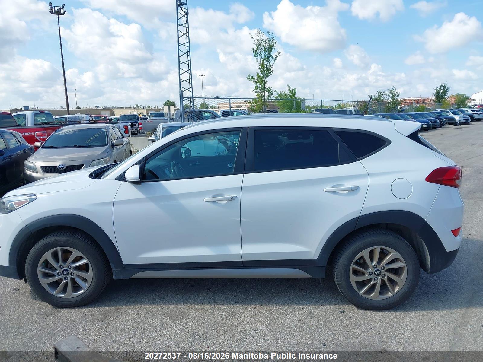 2017 HYUNDAI TUCSON