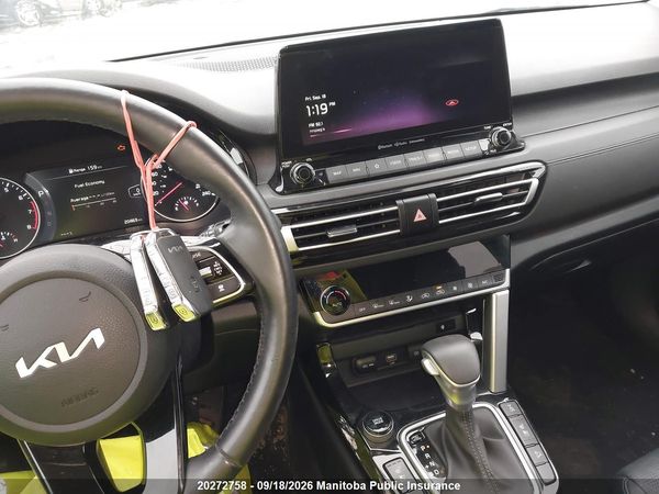 2023 KIA SELTOS EX PREMIUM — I11
