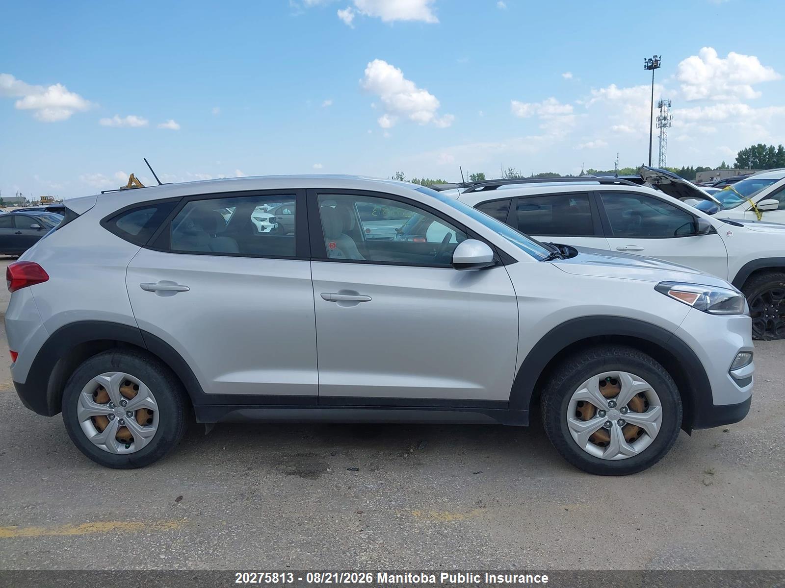 2016 HYUNDAI TUCSON SE
