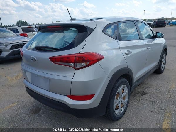 2016 HYUNDAI TUCSON SE