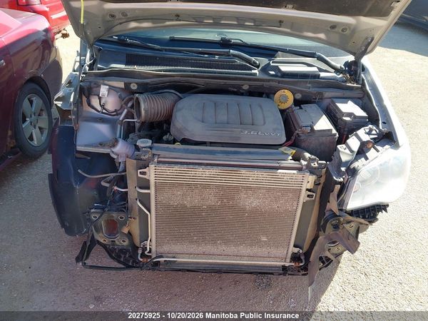 2017 DODGE GRAND CARAVAN CREW — I9