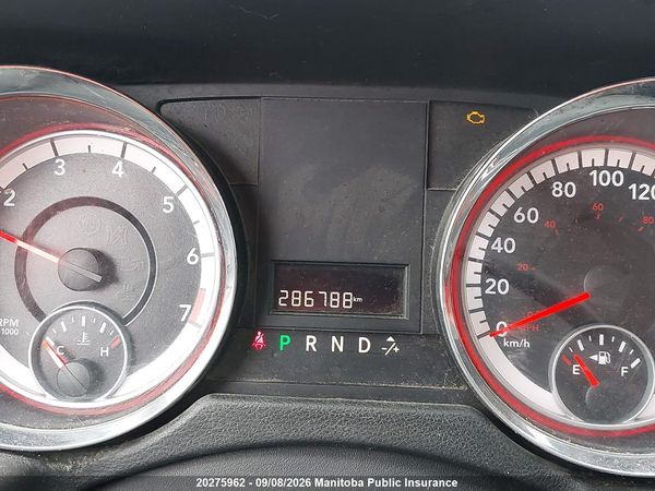 2013 DODGE GRAND CARAVAN SE