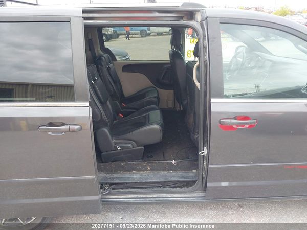 2017 DODGE GRAND CARAVAN CREW — I7