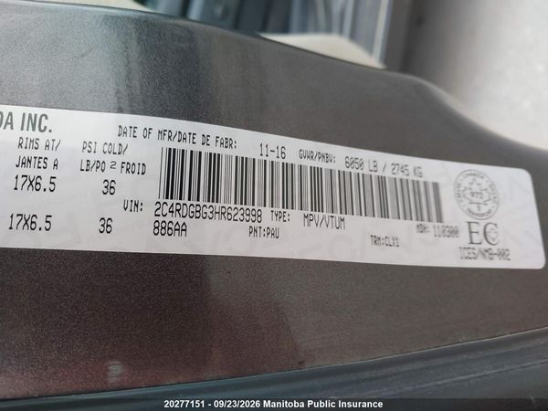 2017 DODGE GRAND CARAVAN CREW — I8
