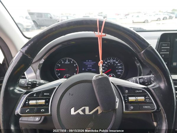 2022 KIA SELTOS EX