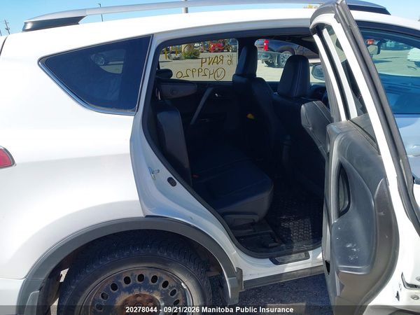 2016 TOYOTA RAV4 SE — I7